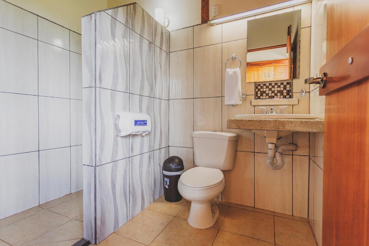 Hotel La Hacienda Quesada  ภายนอก รูปภาพ