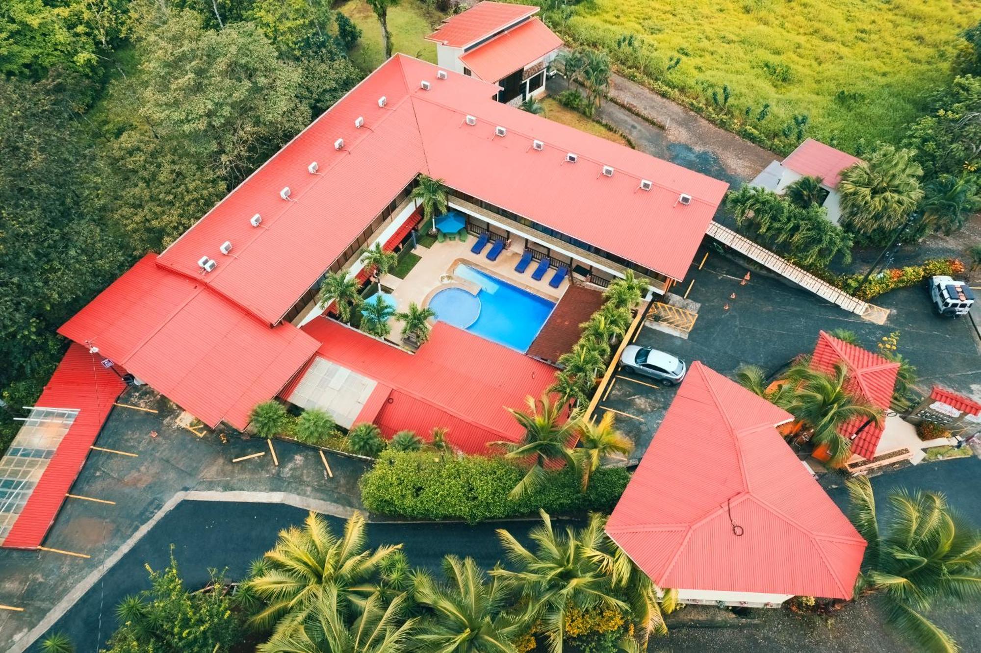 Hotel La Hacienda Quesada  ภายนอก รูปภาพ