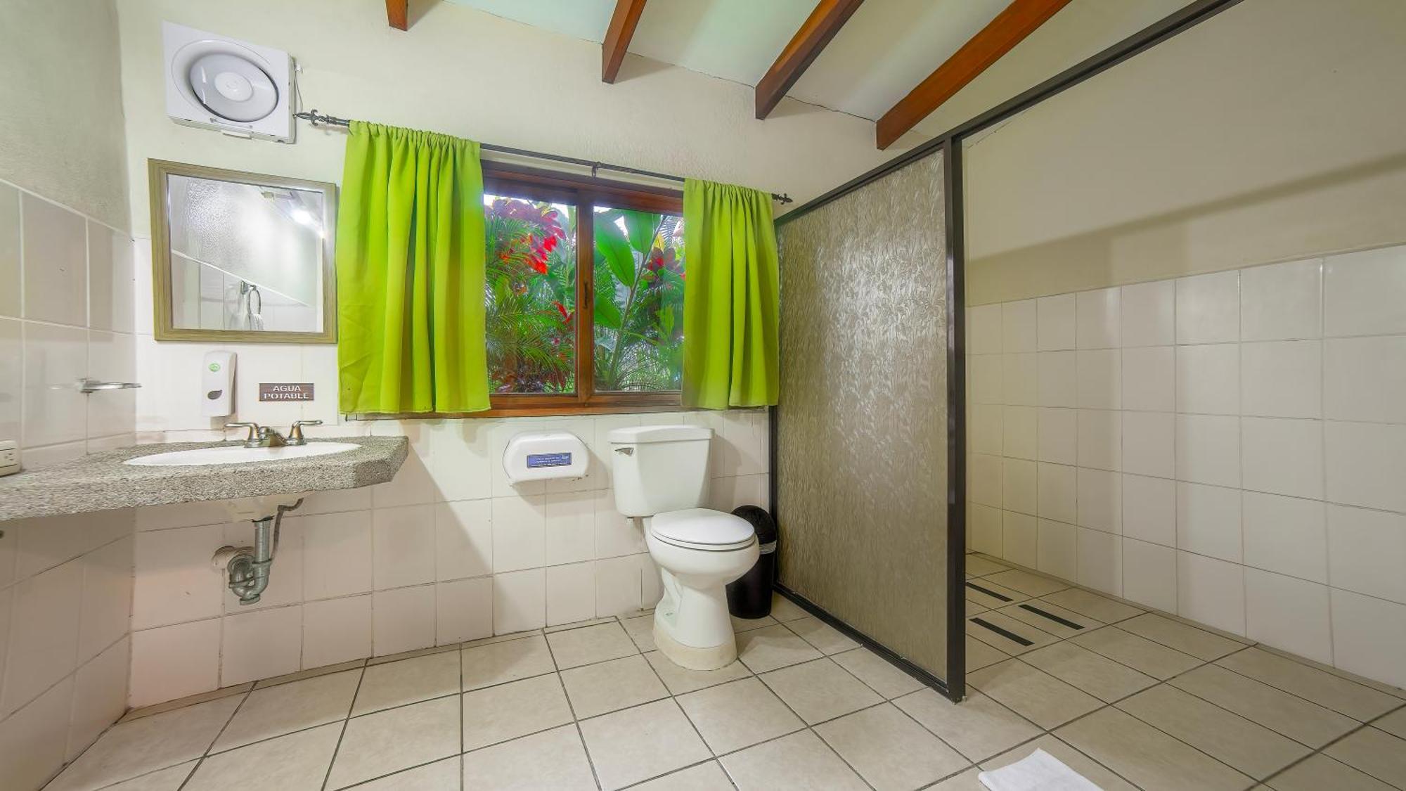 Hotel La Hacienda Quesada  ภายนอก รูปภาพ